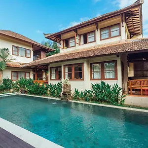 4* Resort Munari
